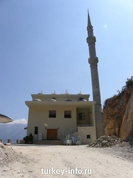 Мечеть в турецкой деревне