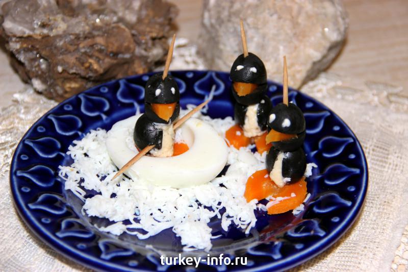 Пингвины на льдине