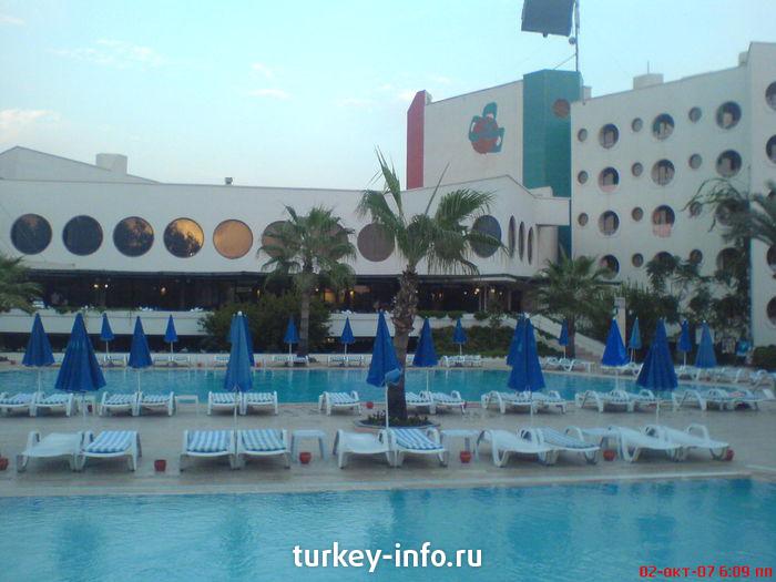 SERAPSU HOTEL, Турция Вид со стороны летней эстрады