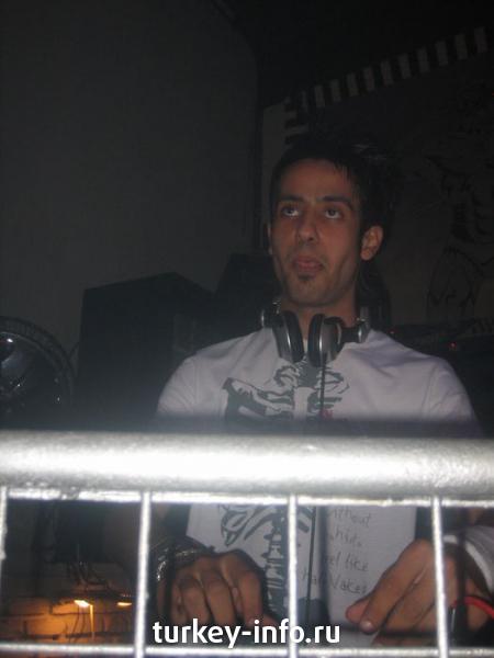 DJ from Beach Club (Evren)