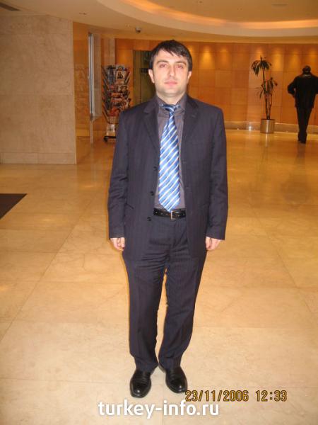 Kashtanox, 31    Стамбул  , с мейл ру, в данный момент работает в Энке в финансовом отделе, имя неизвестно ))))))