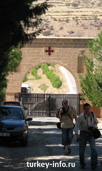 Монастырь Дейрульзафаран в Мардине