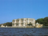 Дворец Бейлербейи
